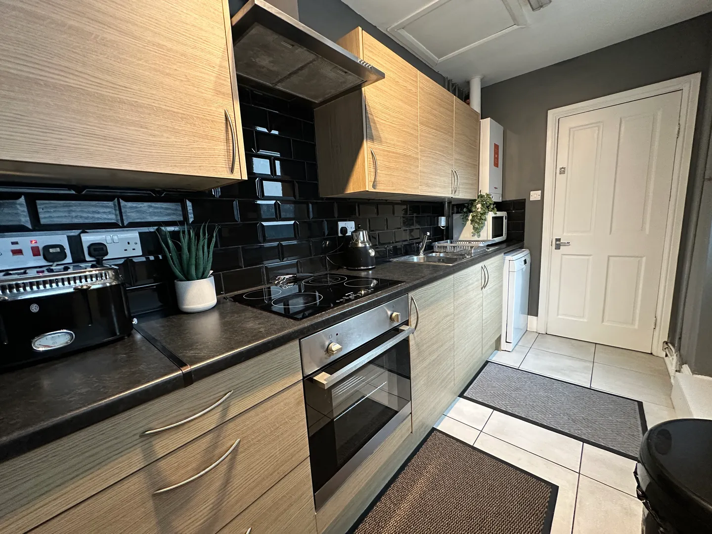 Ripon St // 4 Bed // SEPT 2026 - Image 1